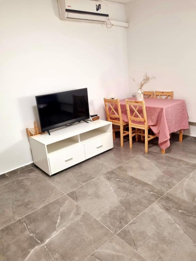 Appartamento דירה בסטייל Eilat Esterno foto